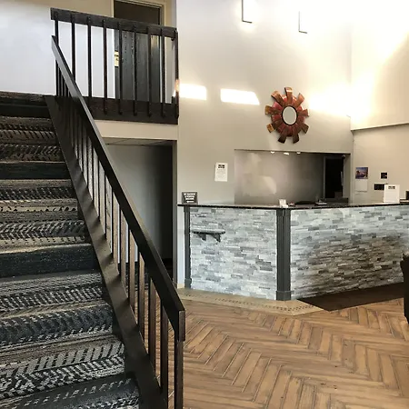 Hometown Inn-3