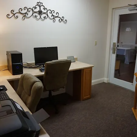 Findlay Inn And Conference Center-2