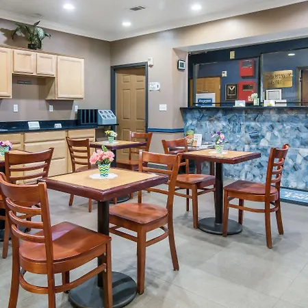 Rodeway Inn Carrollton I-35E-2