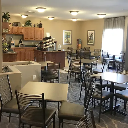 Grandstay Hotel & Suites Ames-3