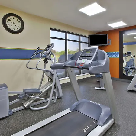 Hampton Inn Commerce/Novi-2