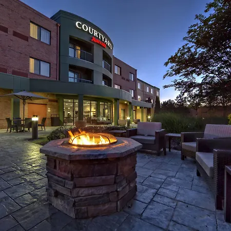 Courtyard By Marriott Memphis Southaven-2