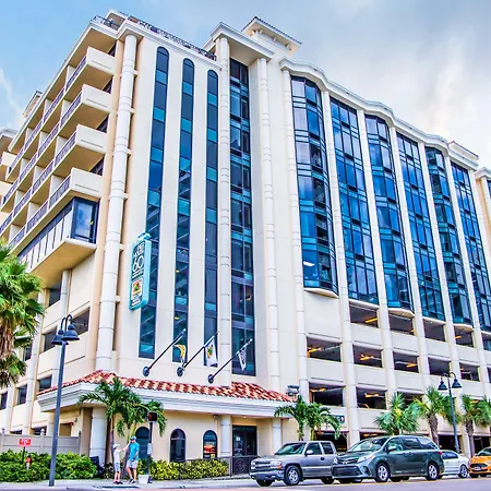 Pier House 60 Clearwater Beach Marina Hotel-2