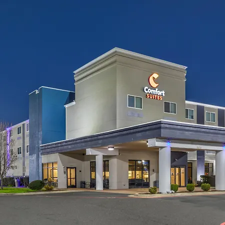 Comfort Suites Nacogdoches-3