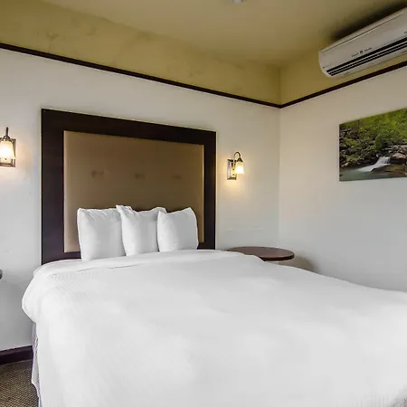 Hotel Seville-3