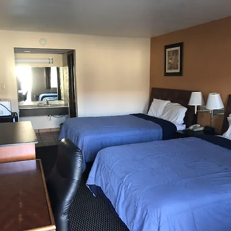 Nendels Inn & Suites Dodge City Airport-2