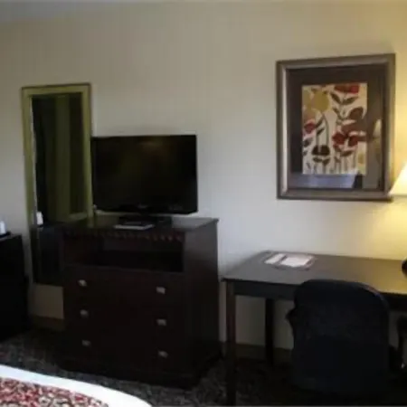 Valley Inn Sanford Medical Center-3