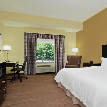 Hampton Inn Winfield-3