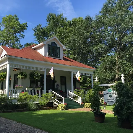 White Oak Manor Bed And Breakfast (Adults Only)-3