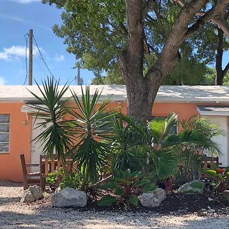 The Pelican Key Largo Cottages-3