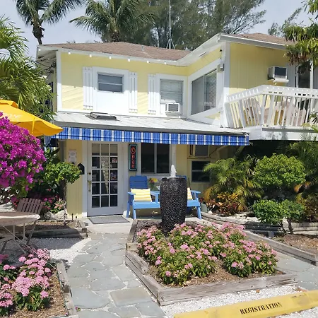 Cedar Cove Resort & Cottages-2