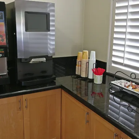 Burbank Inn And Suites-2