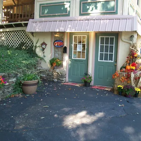 Shady Acre Inn And Suites-2