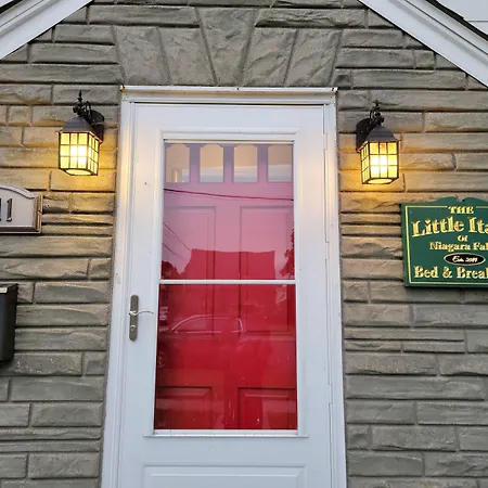 The Little Italy Of Niagara Falls Bed & Breakfast-2