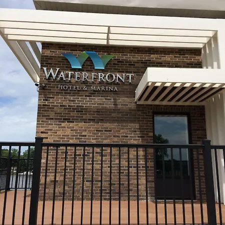Waterfront Hotel And Marina-2