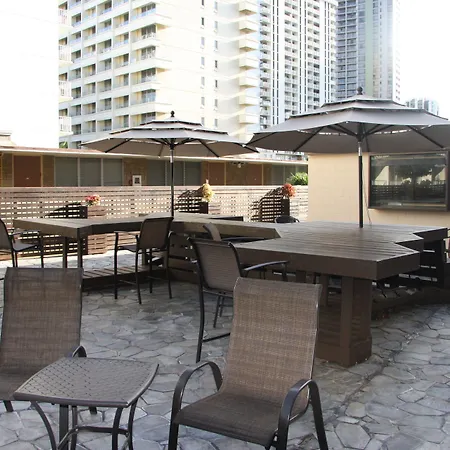 The Beach Waikiki Boutique Hostel-3