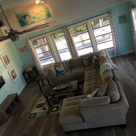 The Beach House - Treasure Island-2
