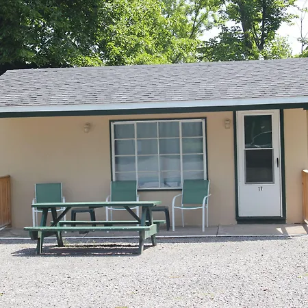 Evergreen Motel-3