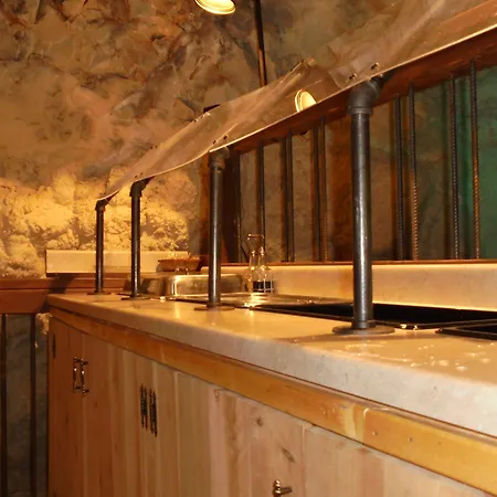 Grand Canyon Caverns Inn-2