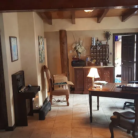 Emerald Bay Lodge-3