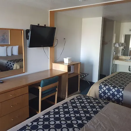 Split Mountain Motel-2