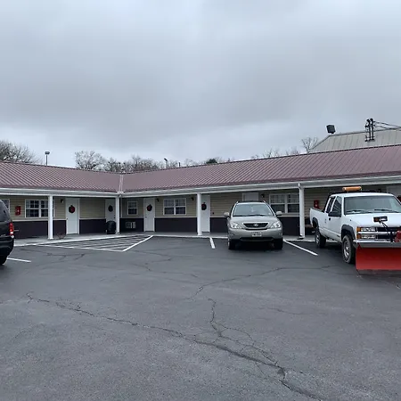 Turnpike Motel-3