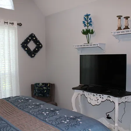 Maple Creek Bed&Breakfast-3