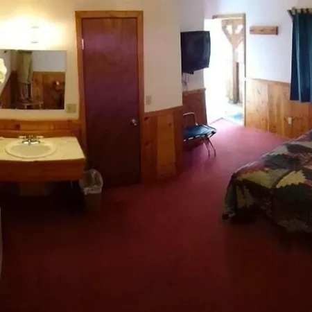 Alpine Motel Of Cooke City-2
