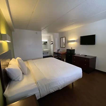 Skylight Inn Willoughby - Cleveland Mentor-2