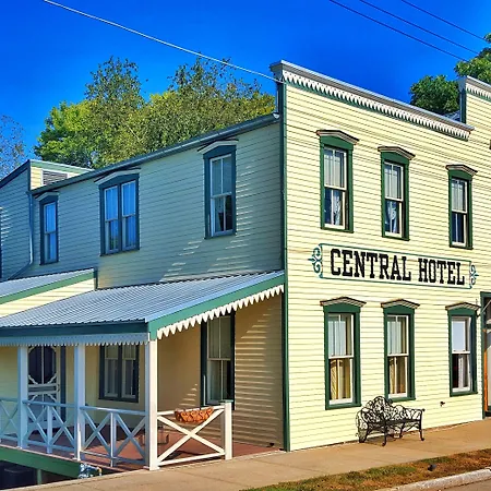 Central Hotel Bed And Breakfast-3