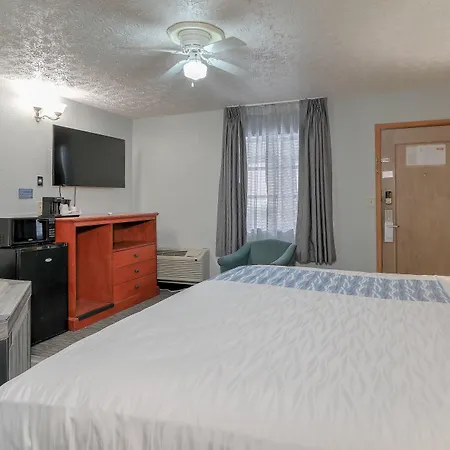 Belle Aire Motel - Downtown Convention Center - Gatlinburg-3