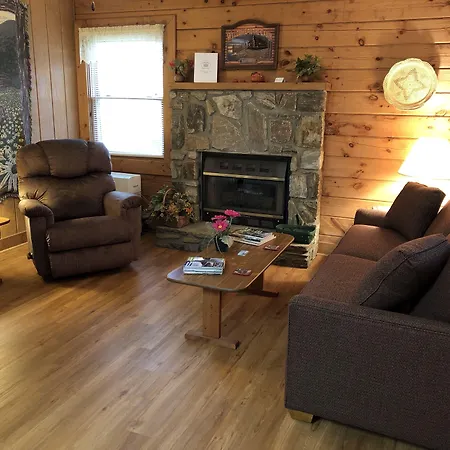 Misty Creek Log Cabins-2