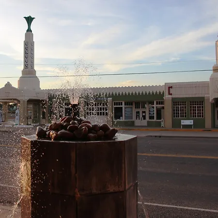 Western Motel-3