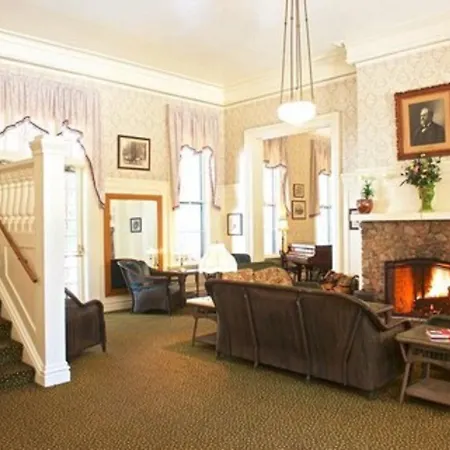 Wawona Hotel-2