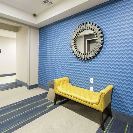 Hampton Inn & Suites Stroud-3