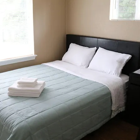 Quiet, Clean And Comfortable Room-2