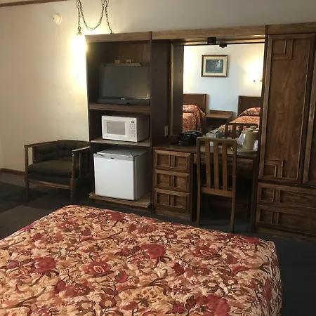 Colonial Hotel-Motel-2