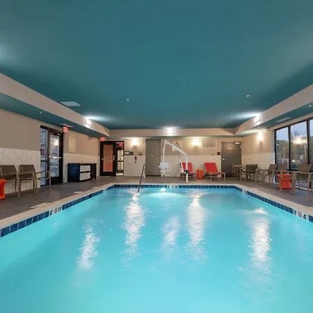 Hampton Inn & Suites Xenia Dayton-3