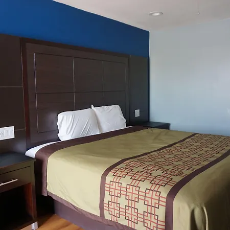 Star Light Inn-3