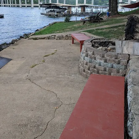 Lake Breeze Resort-3