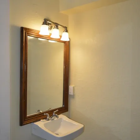Regency Inn-3