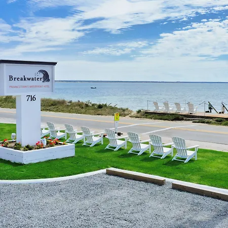 Breakwater Hotel-3