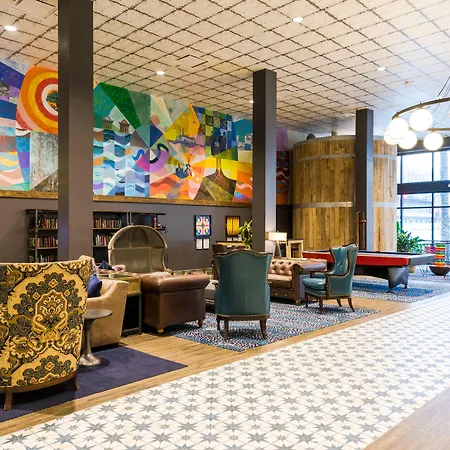 Hi New Orleans Hostel-2