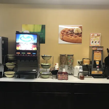 Quality Inn Vincennes-3