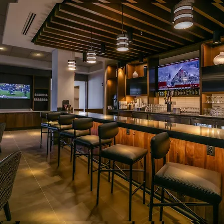 Hyatt Place Wilmington Riverfront-2