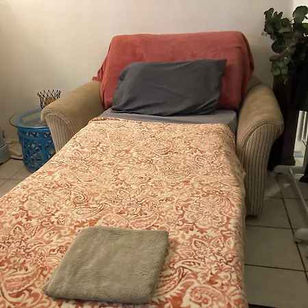 Vacation Homestay Rental Rooms-3