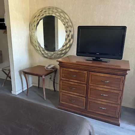 Colony Inn-2