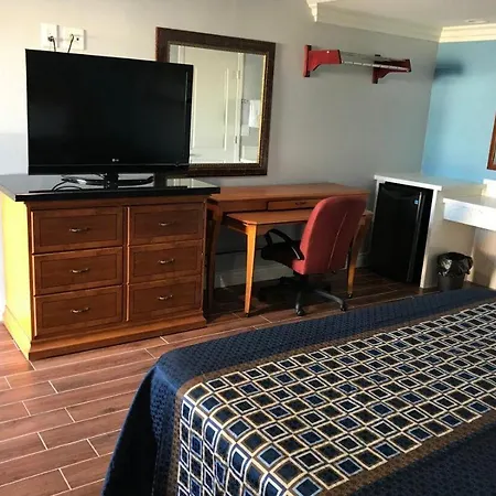 Driftwood Motel-3