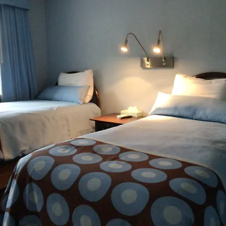 Hitching Post Country Motel-2