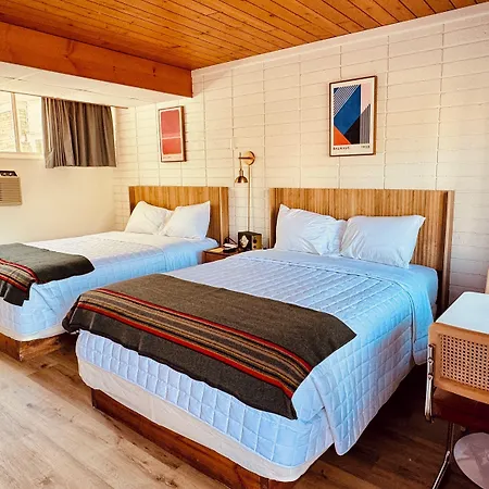 The Sierra Motel-3